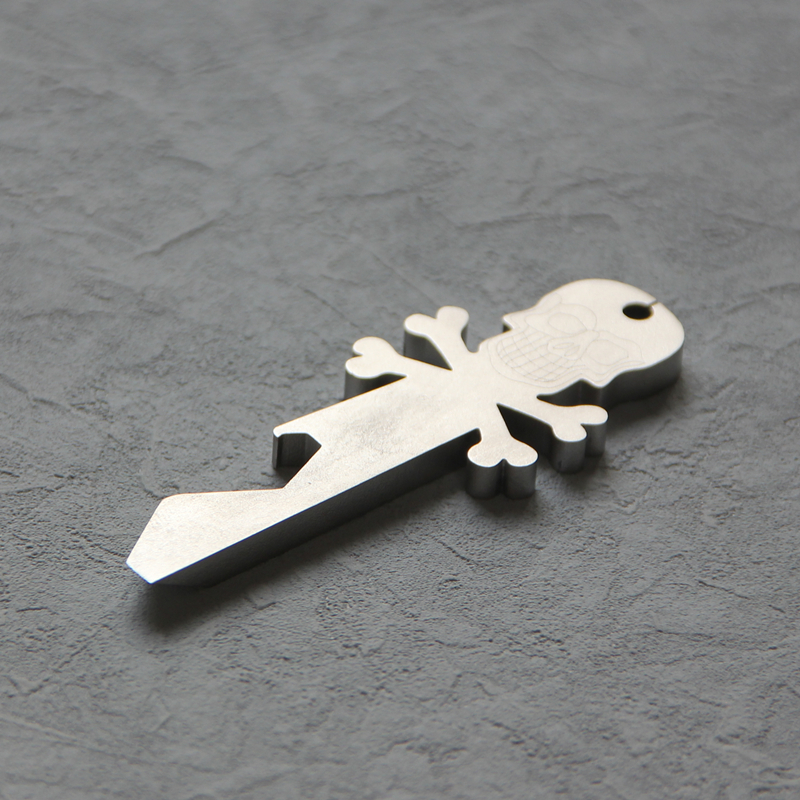 Mini Titanium Prybar Keychain  – Titanium Pry Bar recenzja i cena