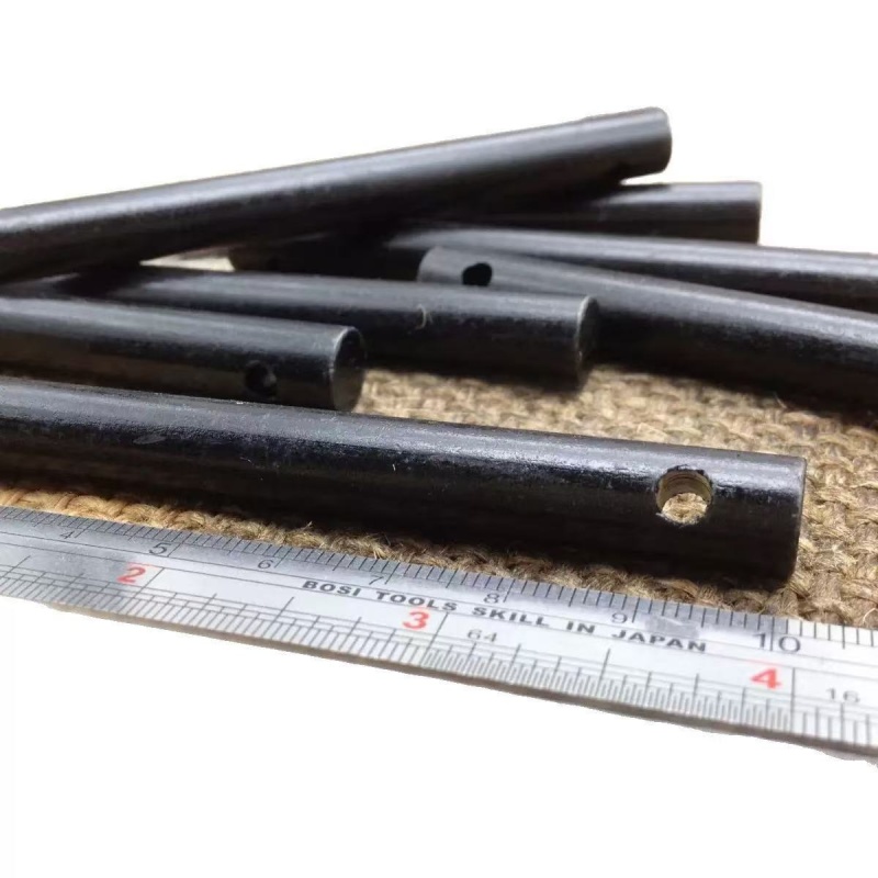 2PCS 8 * 80mm Perforated Campi – Ferro Rod Striker recenzja i cena