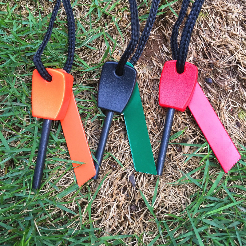 Mini Wilderness Survival Porta – Ferro Rod Striker recenzja i cena